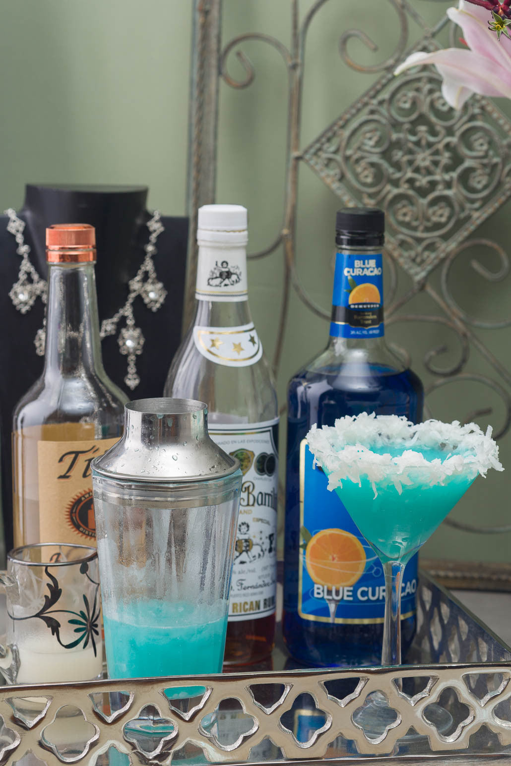 Holiday Cocktail Series: Snowball Martini Stack